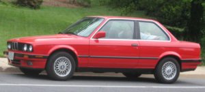 czerwone BMW E30