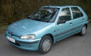 106 zdjęć Peugeota