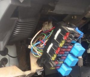 strona c23 pod maską
