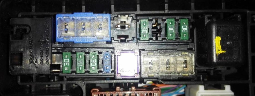 2 Blok montażowy foto nissan qashqai j11