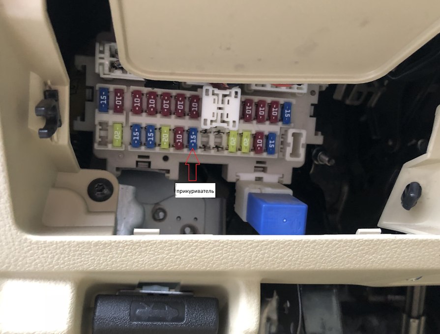 zdjęcie bloku w kabinie nissan teana j32