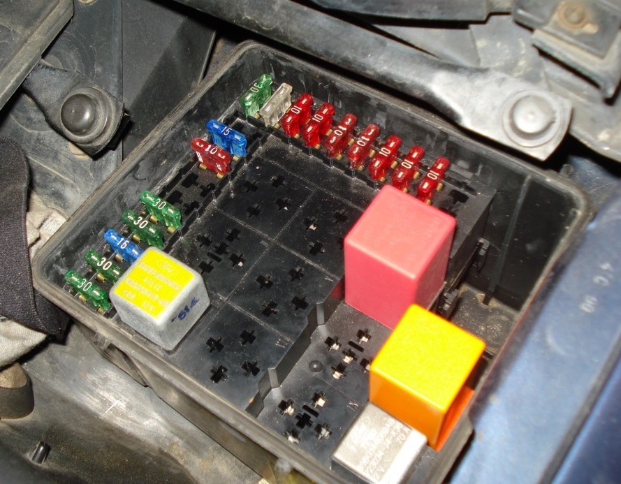 Blok pod maską ford sierra opcja 1